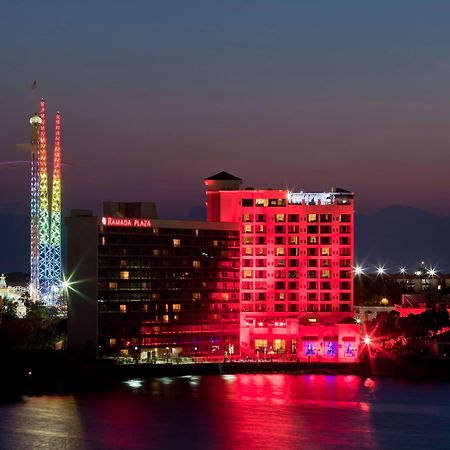 Ramada Plaza By Wyndham Orlando Resort & Suites Intl Drive Exteriör bild