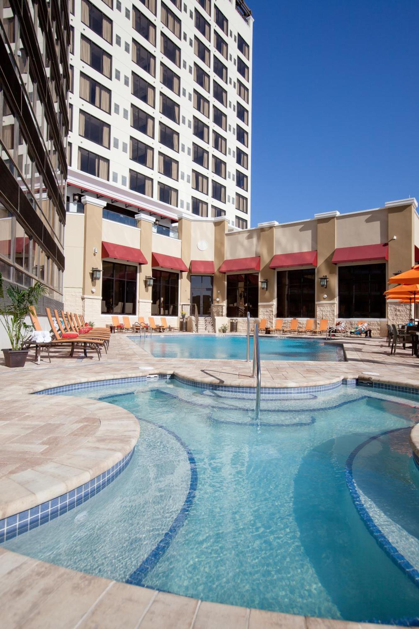 Ramada Plaza By Wyndham Orlando Resort & Suites Intl Drive Exteriör bild